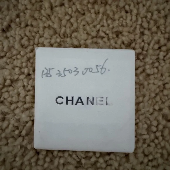 CHANEL Women's Classic Black and White Espadrilles - Picture 3 of 5